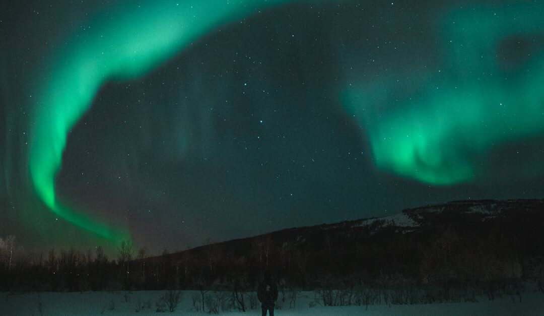 découvrez les secrets de l'astrologie, interprétations des signes du zodiaque, prévisions astrologiques personnalisées et conseils pour harmoniser votre vie selon les astres.