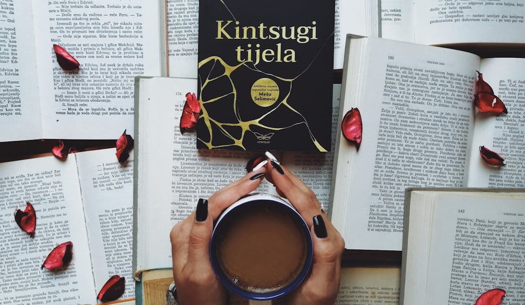 Ce qu’un bol japonais brisé nous enseigne : leçons de résilience et de beauté imparfaite